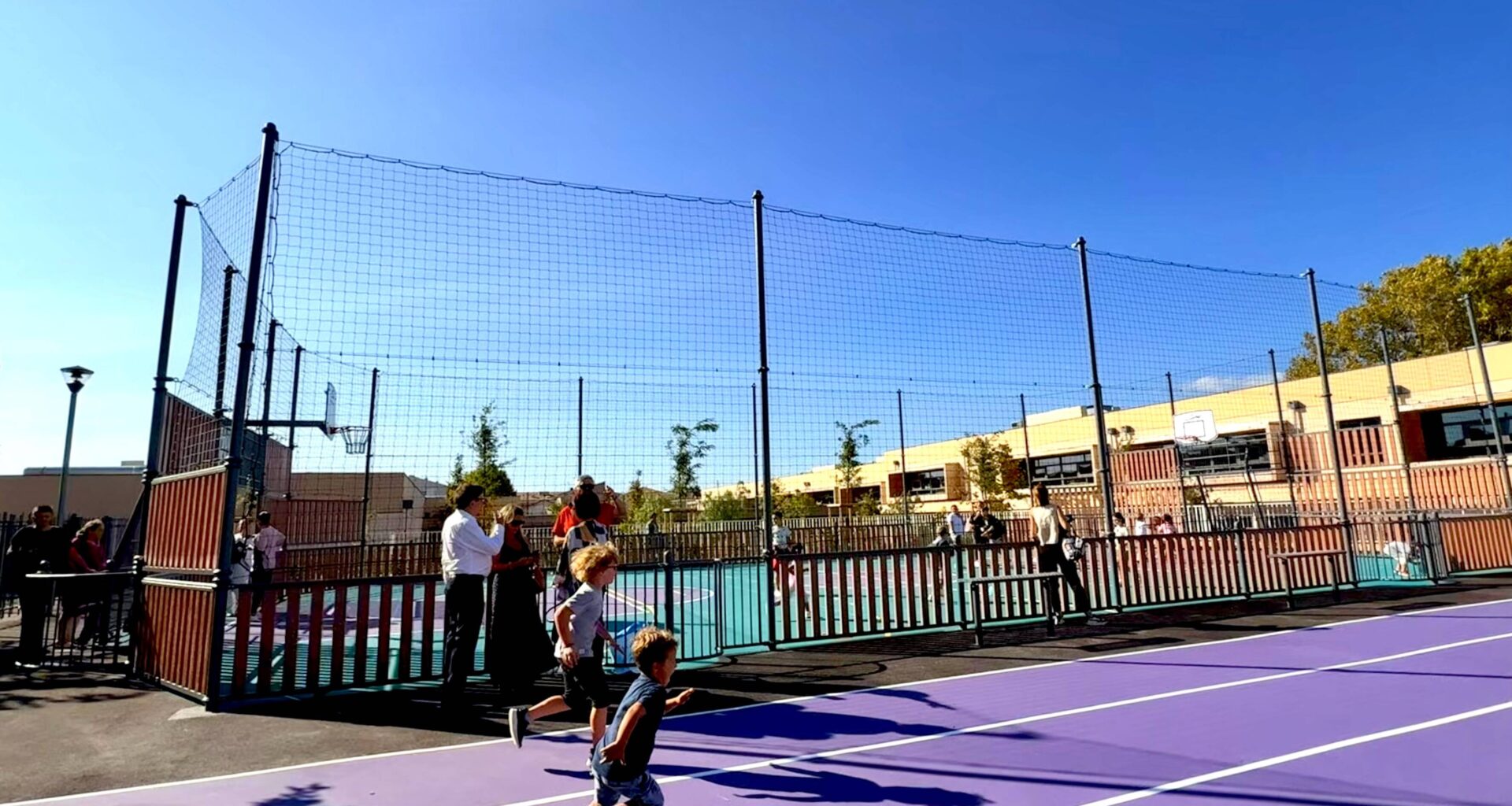 Un nouveau city stade pour les élèves du centre-ville de Six-Fours