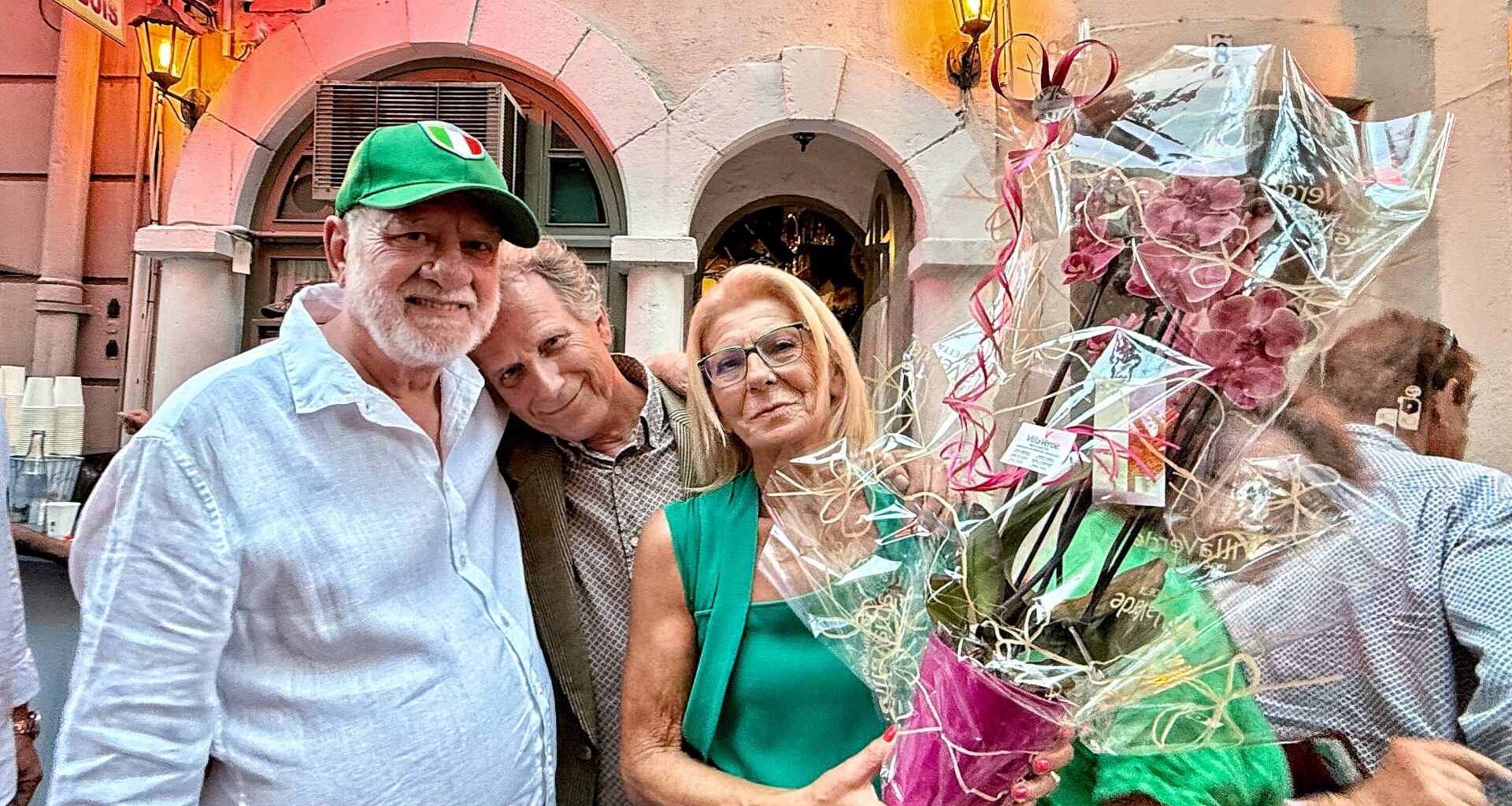Ce dimanche de nombreux toulonnais sont venus célébrer le demi-siècle de la pizzeria Taormina