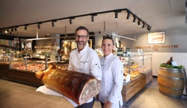 "Je pense que nous sommes les derniers à fabriquer cette porchetta issue d’une recette ancestrale: cette spécialité fait le succès de la maison Ghibaudo-Pottier à Nice