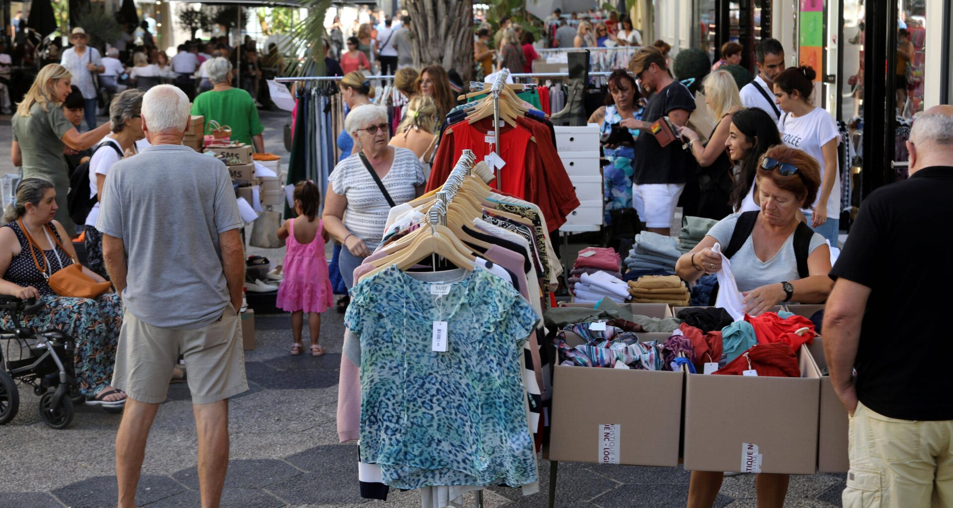 La grande braderie de Nice démarre jeudi pour trois jours de bonnes affaires