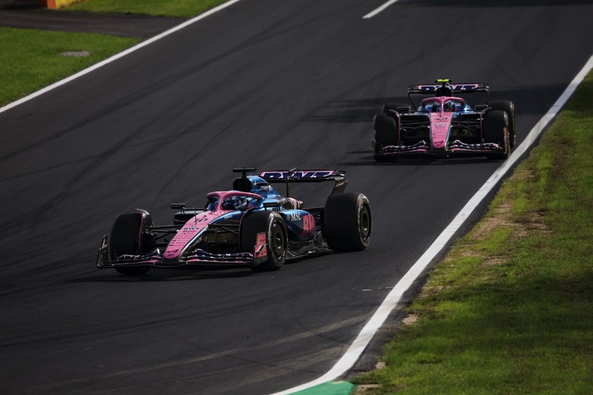 Alpine F1 - Reculer pour mieux sauter ?