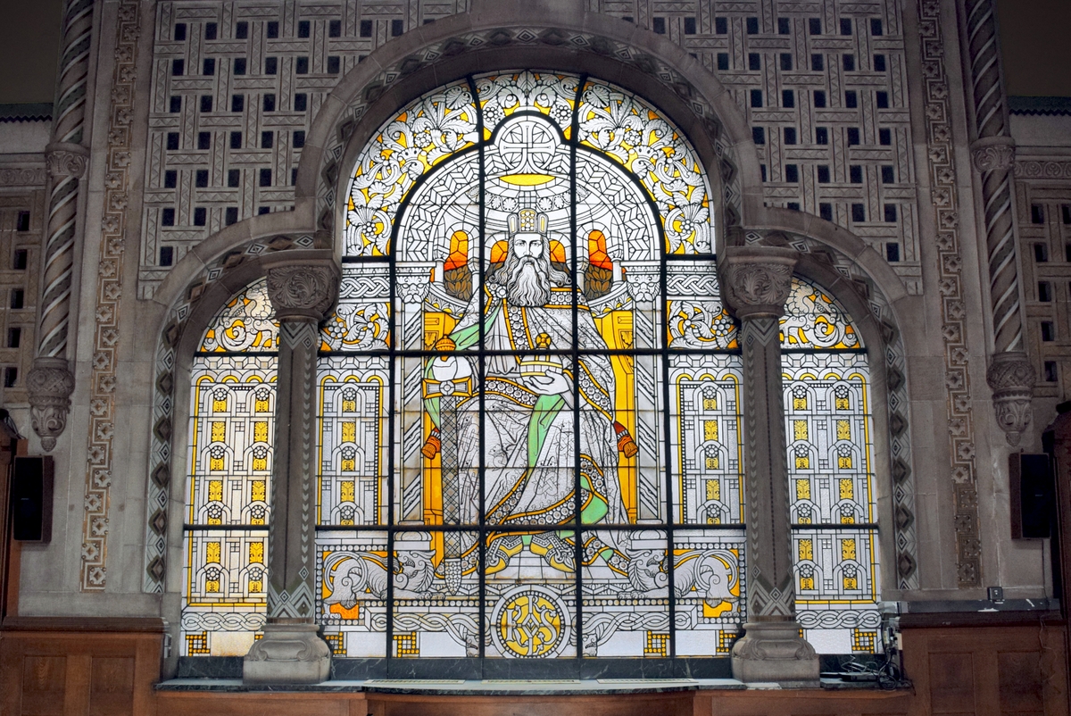 Gare de Metz - Vitrail de Charlemagne © French Moments