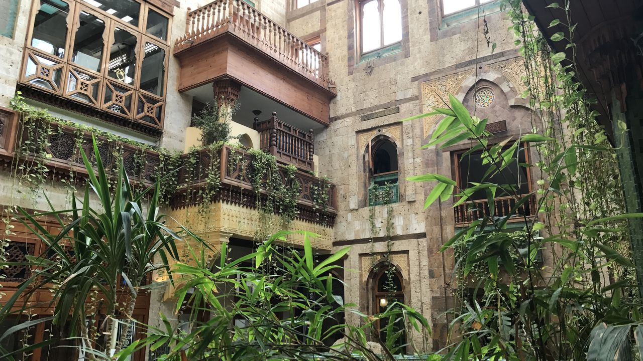 La maison d'un architecte saoudien, sculptée comme un petit palais oriental