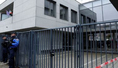l’adolescent arrêté après avoir agressé une enseignante est mort – Libération