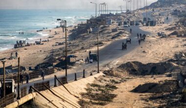 Déplacements « volontaires », « villes IA »… La presse américaine dévoile le plan de Trump pour l’après-guerre à Gaza