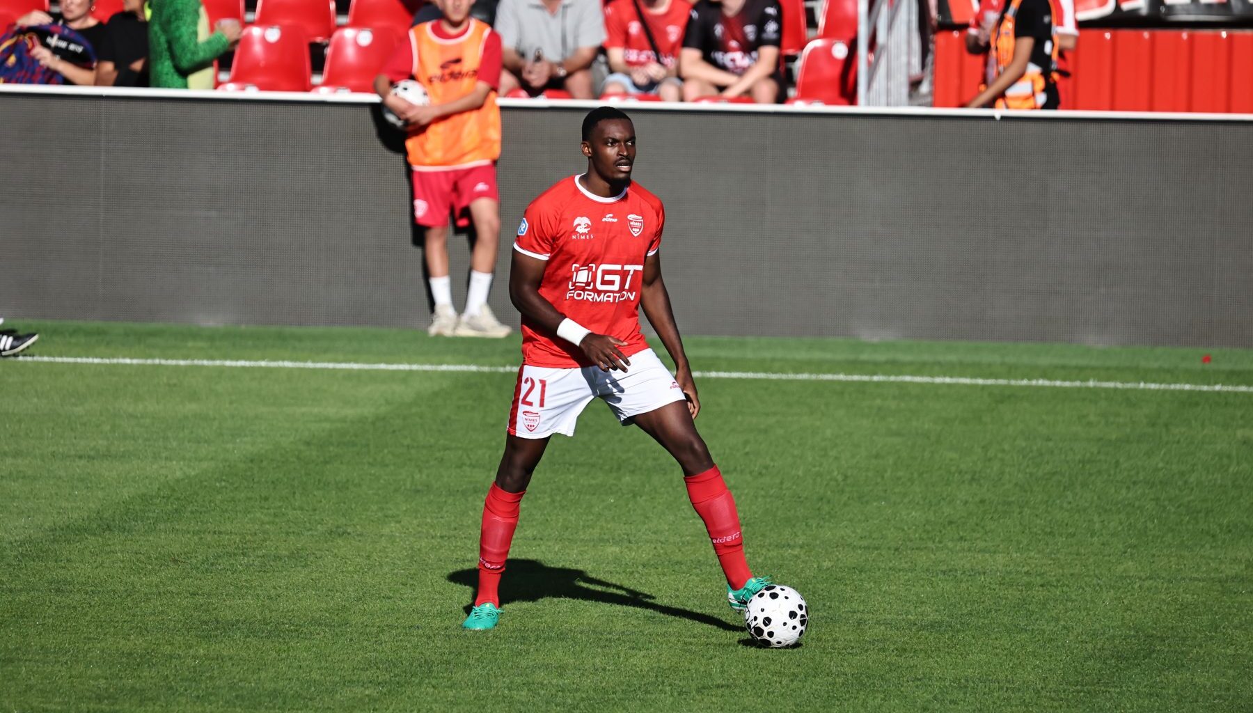 Nîmes Olympique s’impose à Toulon et confirme son bon début de saison (0-1)