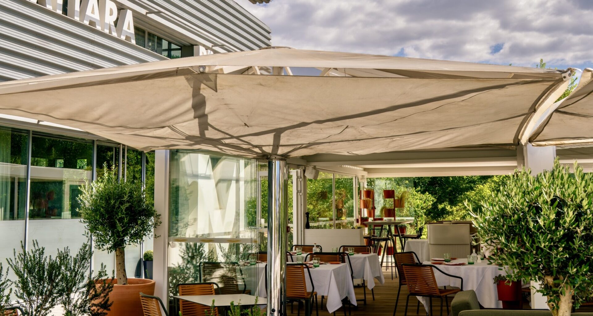 du bon vin pour un afterwork réussi au restaurant Lattara