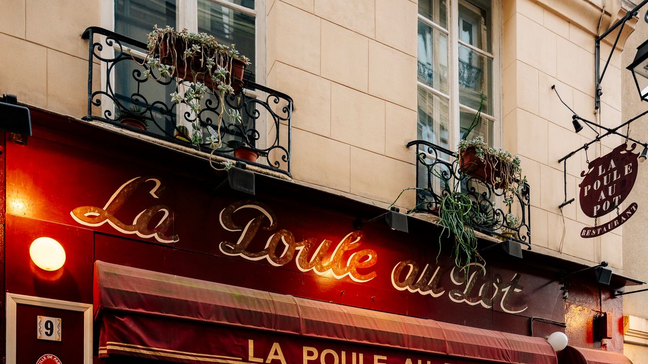La Poule au Pot célèbre ses 90 ans à Paris