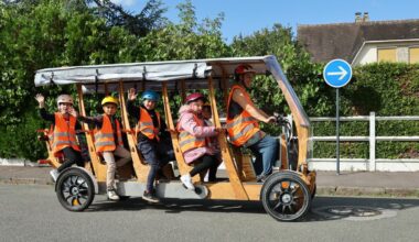 « Il n’y a pas que la voiture pour se déplacer » : en Normandie, le bus qui fait pédaler les écoliers
