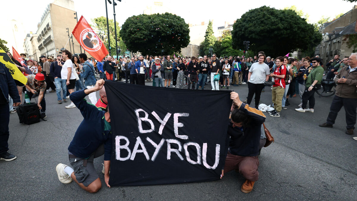 Paris, Lyon, Rennes... Des « pots de départ » organisés pour fêter la chute de Bayrou et préparer le 10 septembre