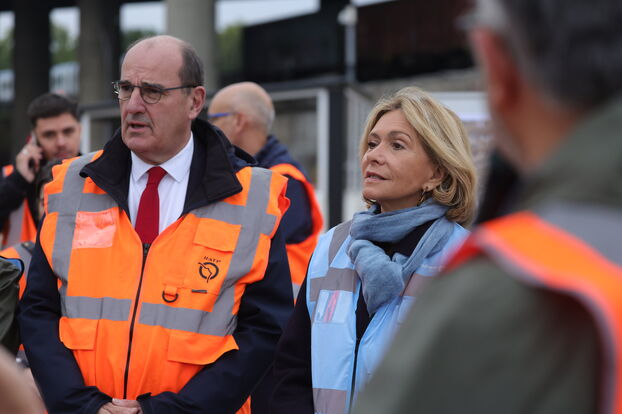Jean Castex, patron de la RATP, et Valérie Pécresse, présidente d'IDFM, se réjouissent de cette arrivée avancée. LP/Olivier Arandel