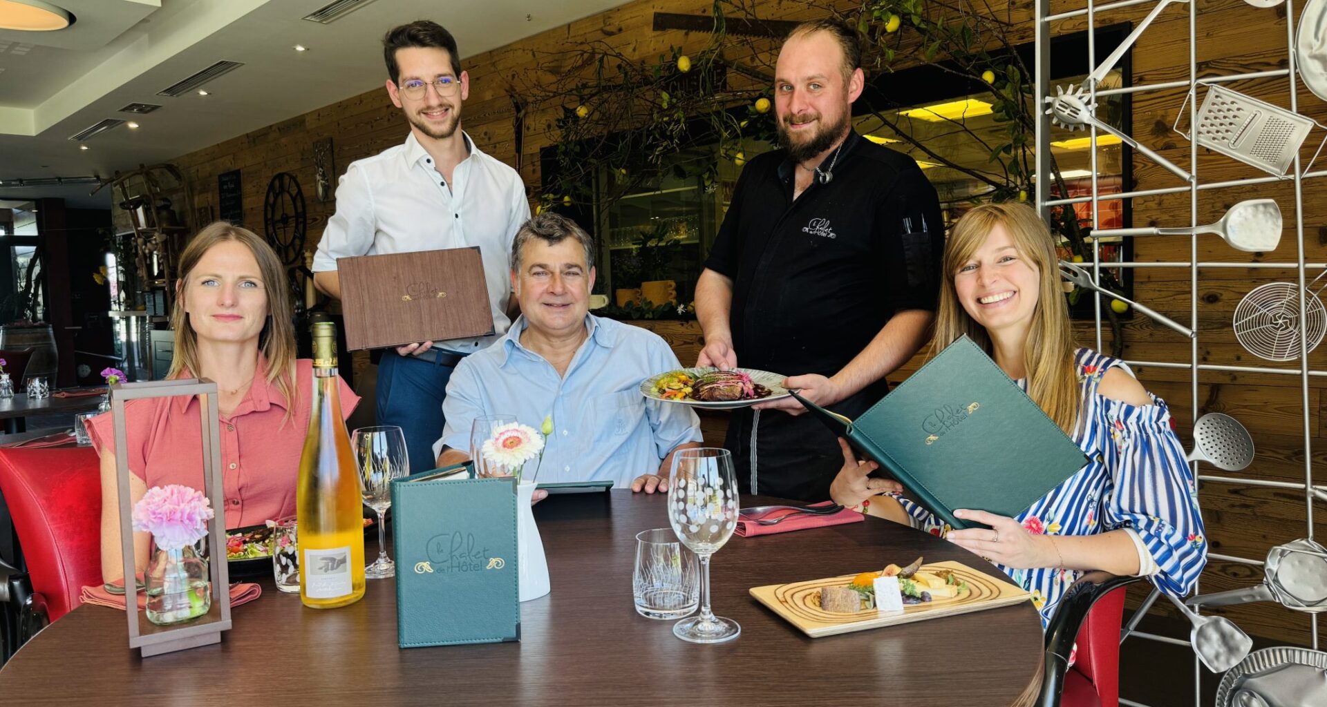 Nicolas Frey du Chalet à Lipsheim signe "un pacte de confiance" avec OZ design • Les Nouvelles Gastronomiques