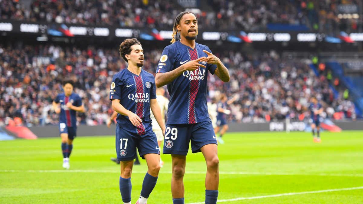 Ligue 1 20252026 (J4) Le PSG s'impose face à Lens et retrouve le siège de leader
