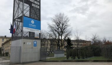 La Région Auvergne-Rhône-Alpes envisage des contrôles dans les lycées