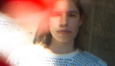 Dans «Politzek, les voix qui défient le Kremlin», Ekaterina Mamontova plonge dans la nuit sans fin des opposants russes – Libération