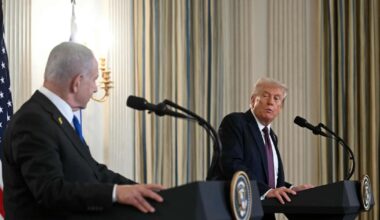 Guerre à Gaza : Trump envoie son plan de paix aux journalistes avant de prendre la parole avec Nétanyahou - Libération