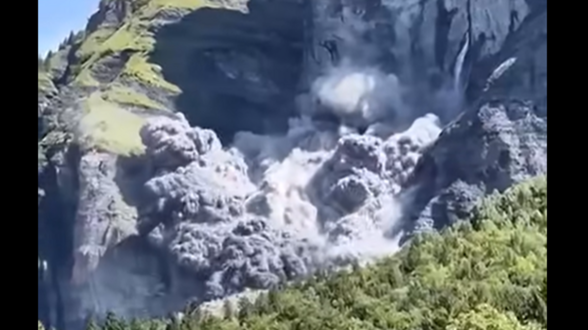 Un important éboulement provoque la chute de 12 000 m3 de roche en Haute-Savoie