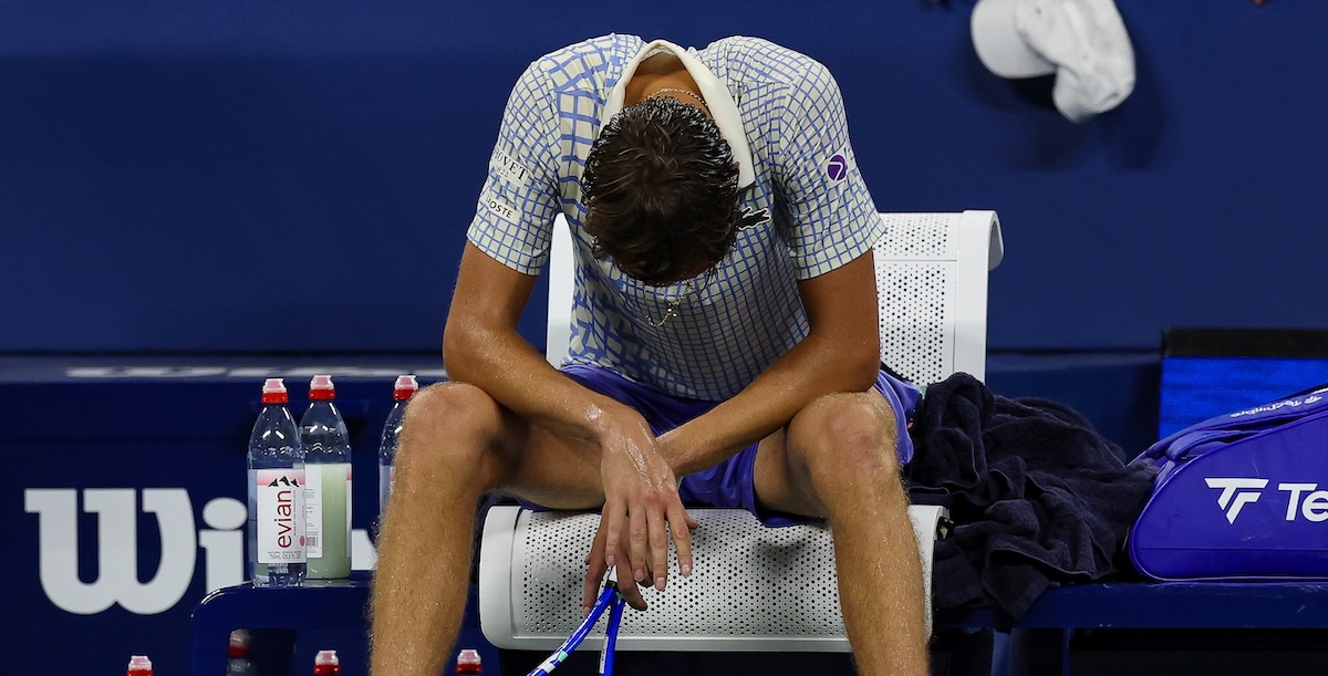 ATP - Hangzhou > Ça ne s'arrange pas pour Daniil Medvedev