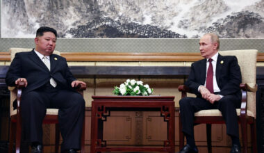 Guerre en Ukraine : Vladimir Poutine remercie Kim Jong Un pour l’aide des soldats nord-coréens à la Russie