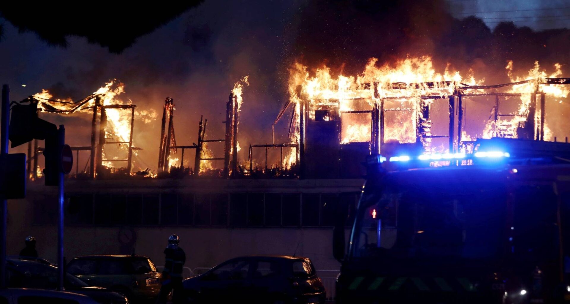 La circulation des trains encore perturbée ce lundi matin après l'impressionnant incendie survenu à Nice