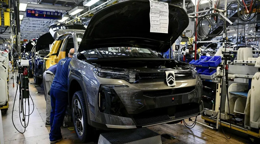 Production du C5 Aircross près de Rennes : des recrutements d’intérimaires à venir - Maville