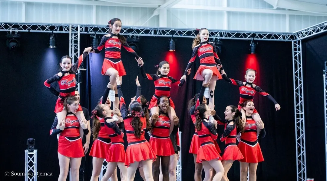 Inclusif, collectif et spectaculaire : à Nantes, le cheerleading assure le show . Sport