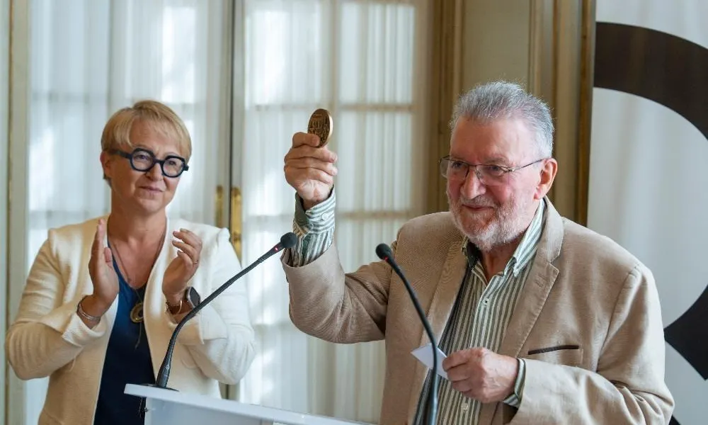 La Ville de Rennes honore André Métayer, président fondateur des Amitiés kurdes de Bretagne