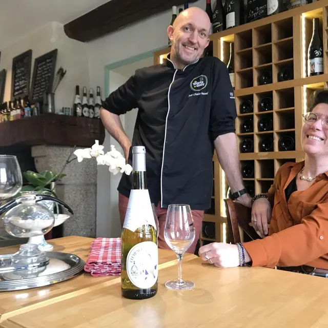 photo jean-charles et aurélie batard ont créé l’auberge de port domino en octobre 2022.  ©  ouest-france