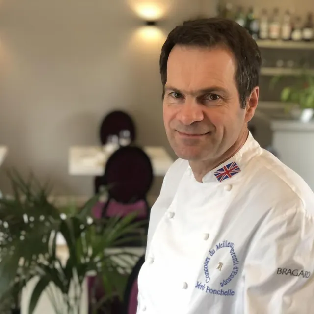 photo après plus de vingt ans passés aux fourneaux de palaces londoniens, jérôme ponchelle est le chef du restaurant villa mon rêve, à basse-goulaine, depuis 2013.  ©  ouest-france