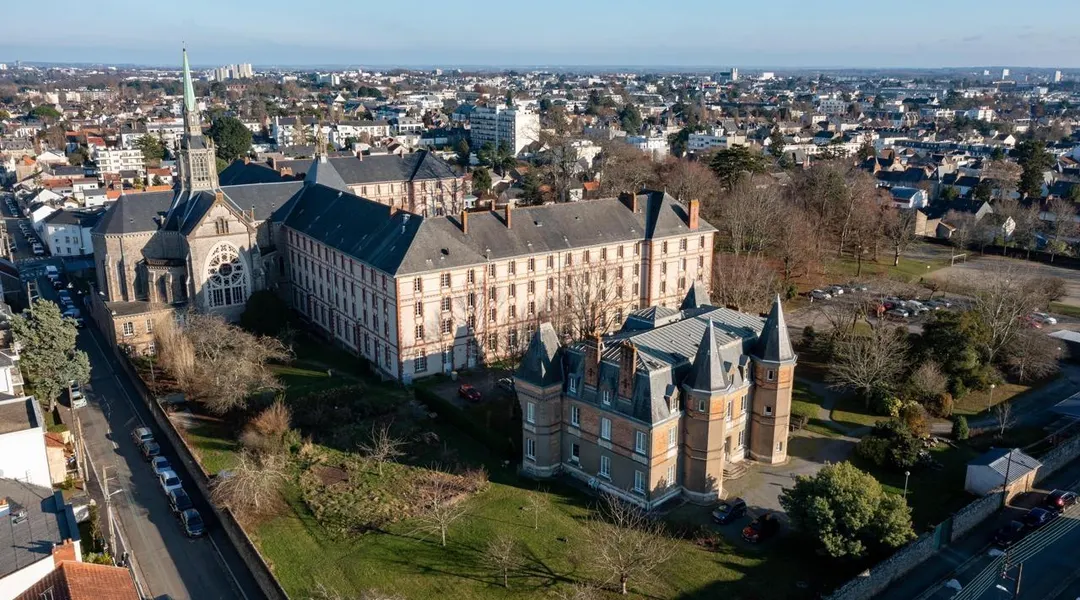 À Nantes, l’évêché s’installe rue de la Gourmette