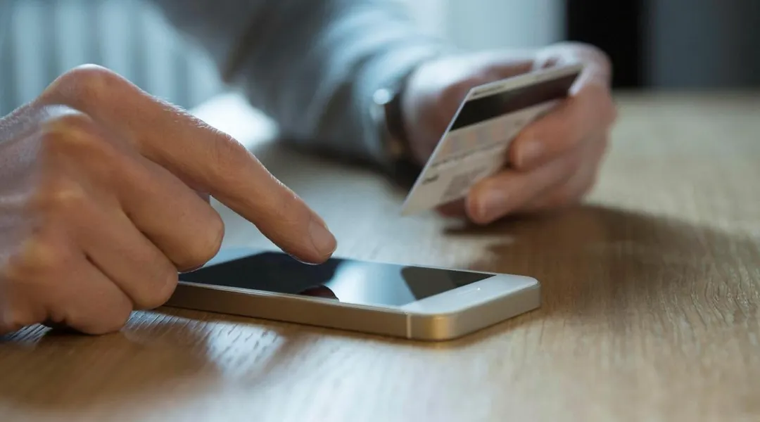 L’AMF met en garde contre une nouvelle arnaque diffusée par messagerie privée