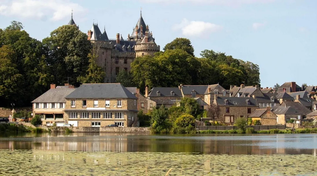 Patrimoine, vie locale… Votez pour votre village favori en Ille-et-Vilaine