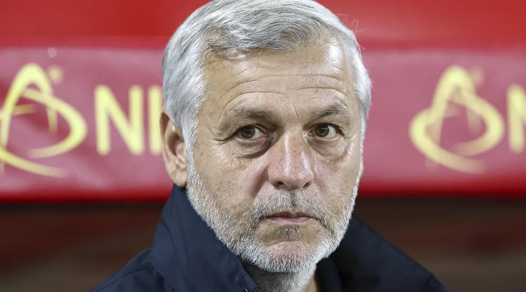 « On ne peut pas continuer comme ça... » : Bruno Genesio furieux contre l’arbitrage de Lens -