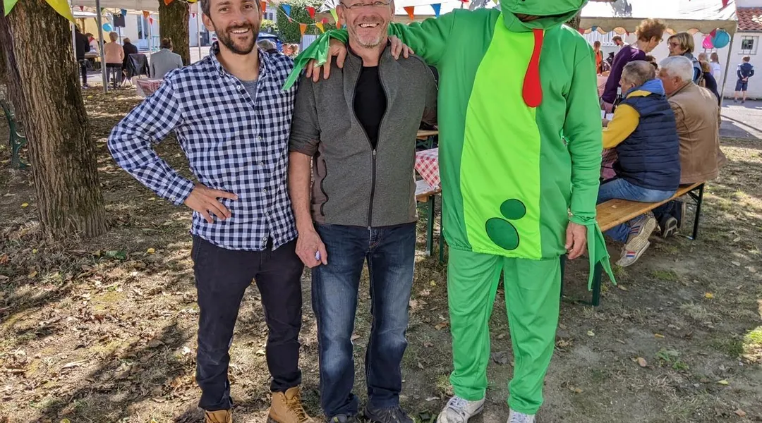 « Faire revivre les traditions », une fête insolite de la grenouille au sud de Nantes