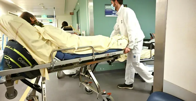 photo  entre 2010 et 2025, le taux d’hospitalisation est passé de 31 % à 47 % aux urgences adultes du chu de rennes. ces séjours longs contribuent à la saturation des urgences.  ©  thomas brégardis / archives ouest france 