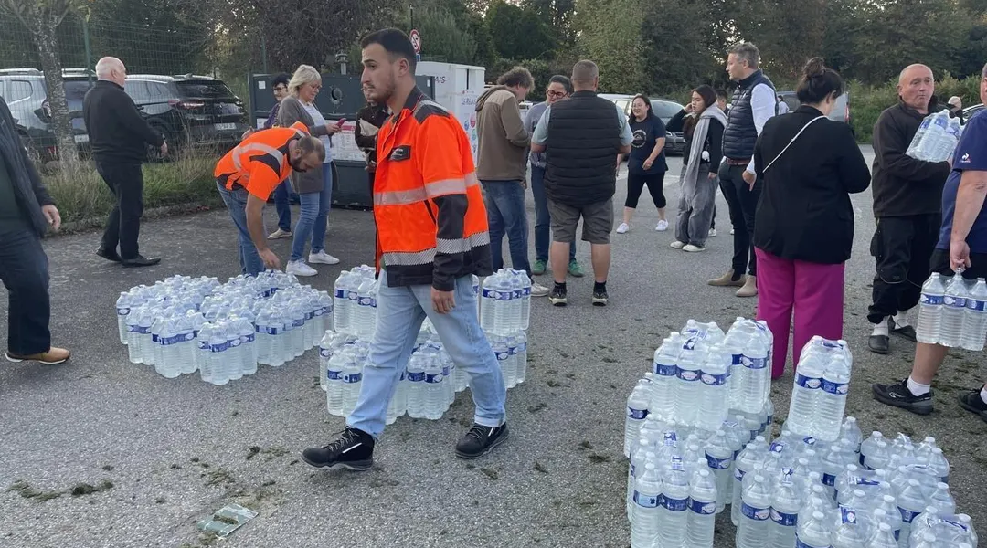 L’eau du robinet coupée dans cette commune près de Rennes : des bouteilles d’eau distribuées