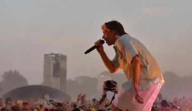Aucune date en Bretagne pour la nouvelle tournée d’Orelsan en 2026 : on vous explique pourquoi