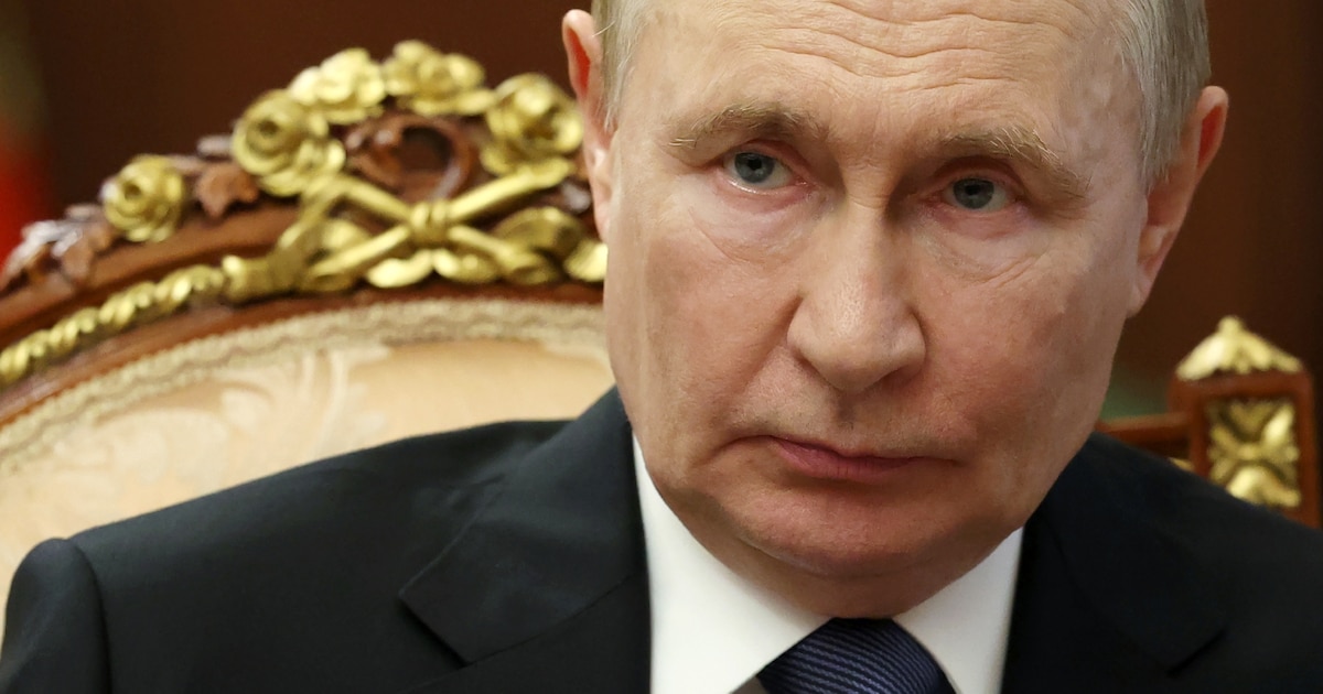 Le président russe Vladimir Poutine lors d'une réunion avec les membres du gouvernement à Moscou, le 27 août 2025