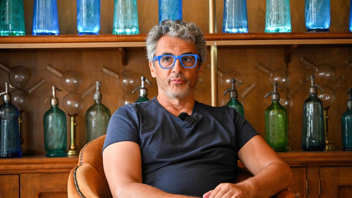 Violences, menaces… Julien Cohen d’« Affaire conclue » dans la tourmente face à ses anciens employés et son épouse