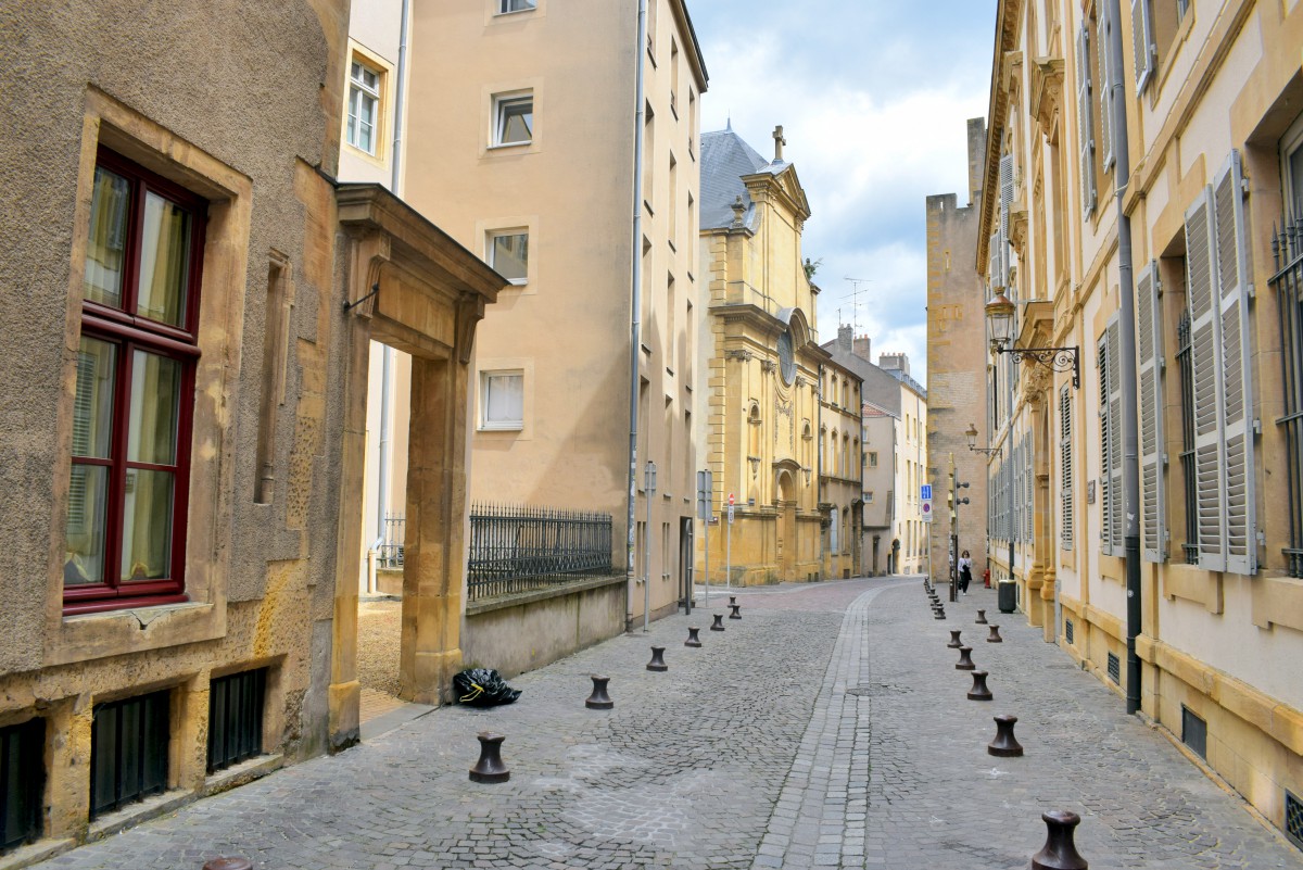 Rue des Trinitaires Metz © French Moments