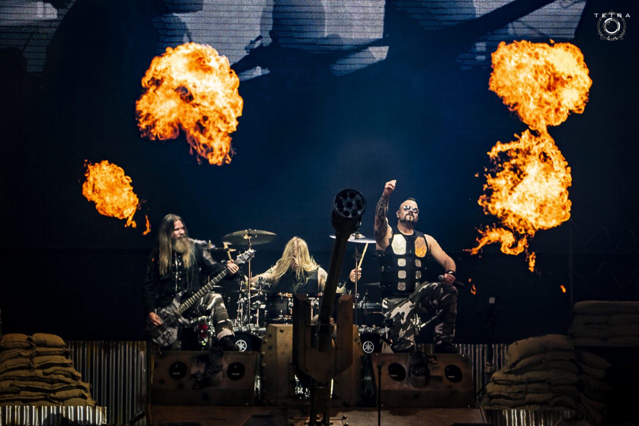 “Ce sera plus qu’un concert” : Pär Sundström (Sabaton) promet une tournée gigantesque avec deux scènes et un orchestre
