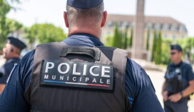 Des tirs de mortiers et des jets de projectiles ont visé les forces de l’ordre dans le quartier de la Velette © Christine Biau/SIPA