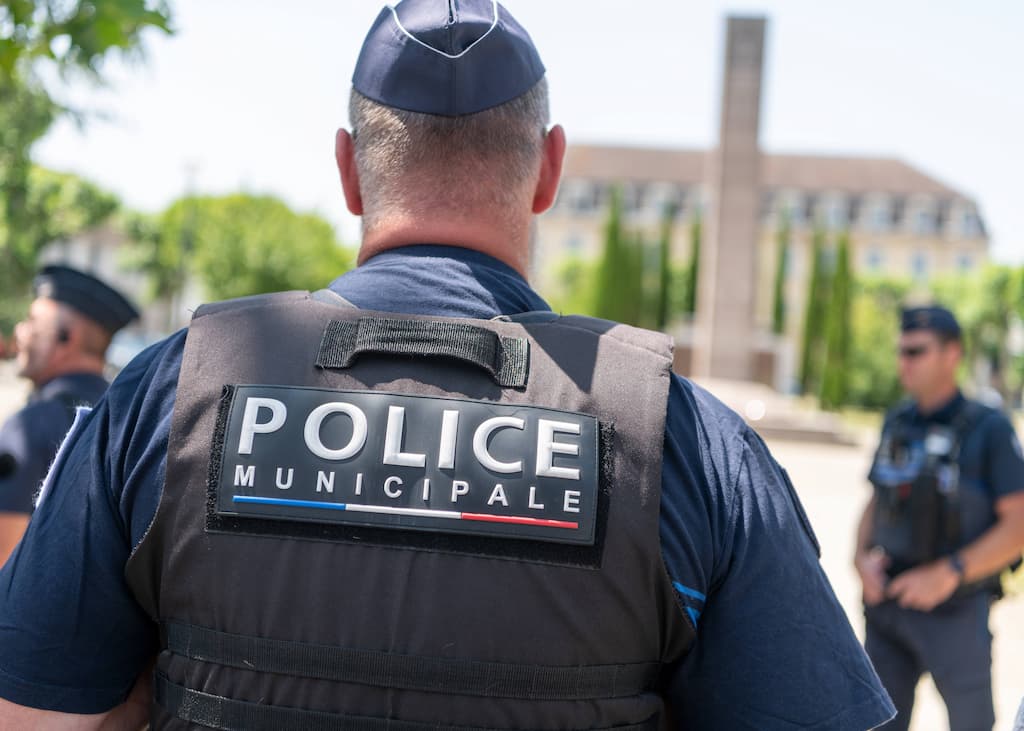 Des tirs de mortiers et des jets de projectiles ont visé les forces de l’ordre dans le quartier de la Velette © Christine Biau/SIPA