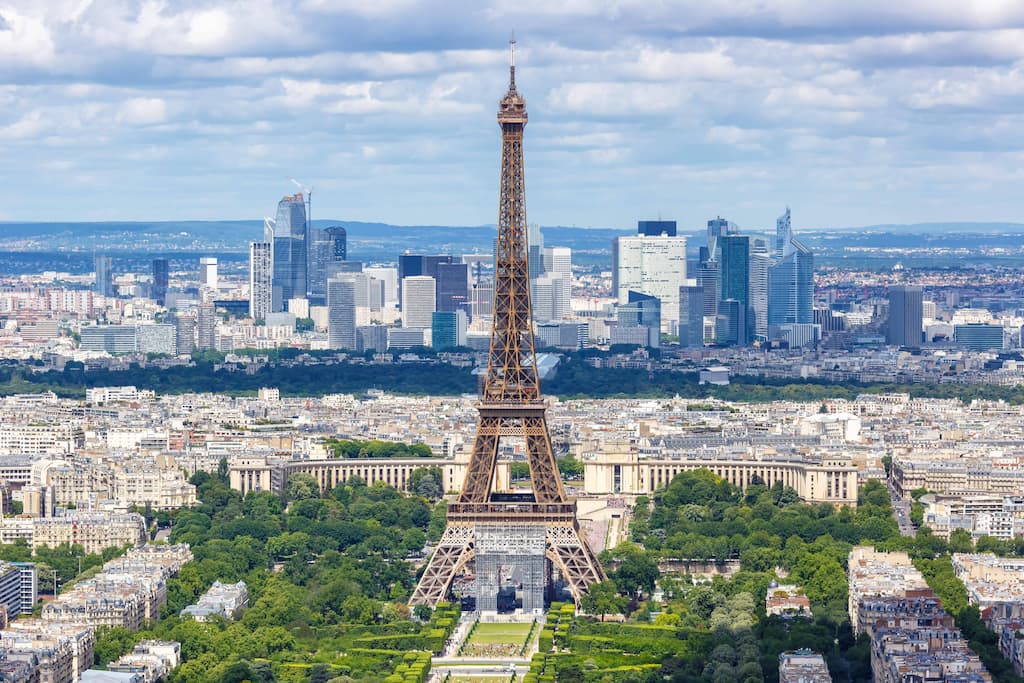 La Tour Eiffel © imageBROKER.com/SIPA