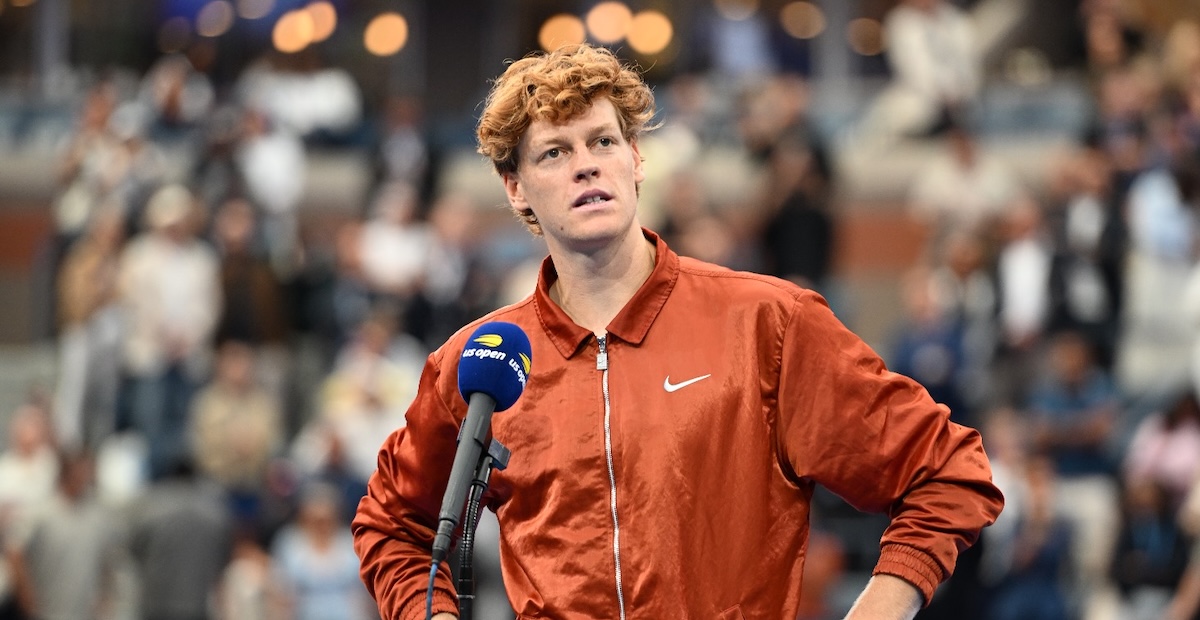 ATP - Pékin > Benoît Maylin : "Jannik Sinner est dans un laboratoire. C’est un chimiste. Il fait ses petites formules de tennis pour avoir un jeu beaucoup plus varié et réussir à surprendre Alcaraz"