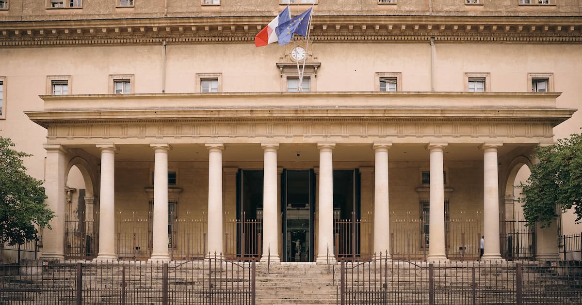 l’ex-policier de la brigade des mineurs de Marseille condamné à 15 ans de réclusion criminelle – Libération