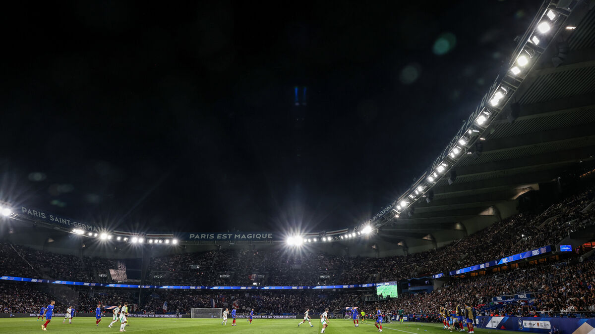 France - Islande : pourquoi les Bleus accueillent leur adversaire au Parc des Princes et pas au Stade de France ?