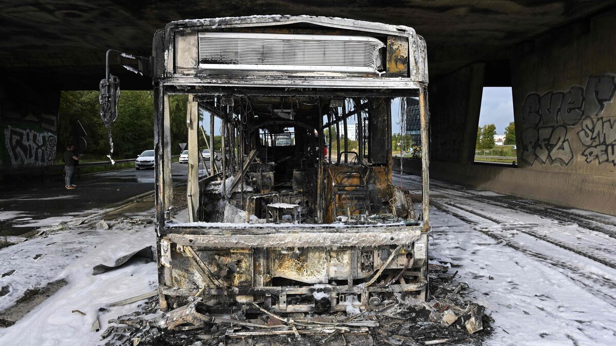 Rennes : un bus incendié le 10 septembre, un piéton renversé… La police locale lance deux appels à témoins
