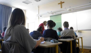 « La prière ne doit pas être un élément imposé » : un syndicat du privé prend ses distances avec l’Enseignement catholique