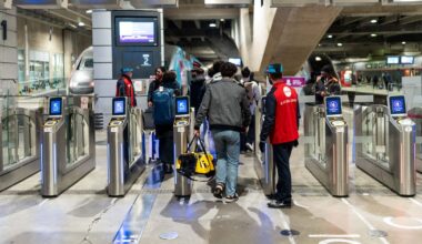 A la gare Paris Montparnasse, plusieurs heures de retard sur les trajets vers l’Ouest et le Sud-Ouest après l’incident d’un train – Libération